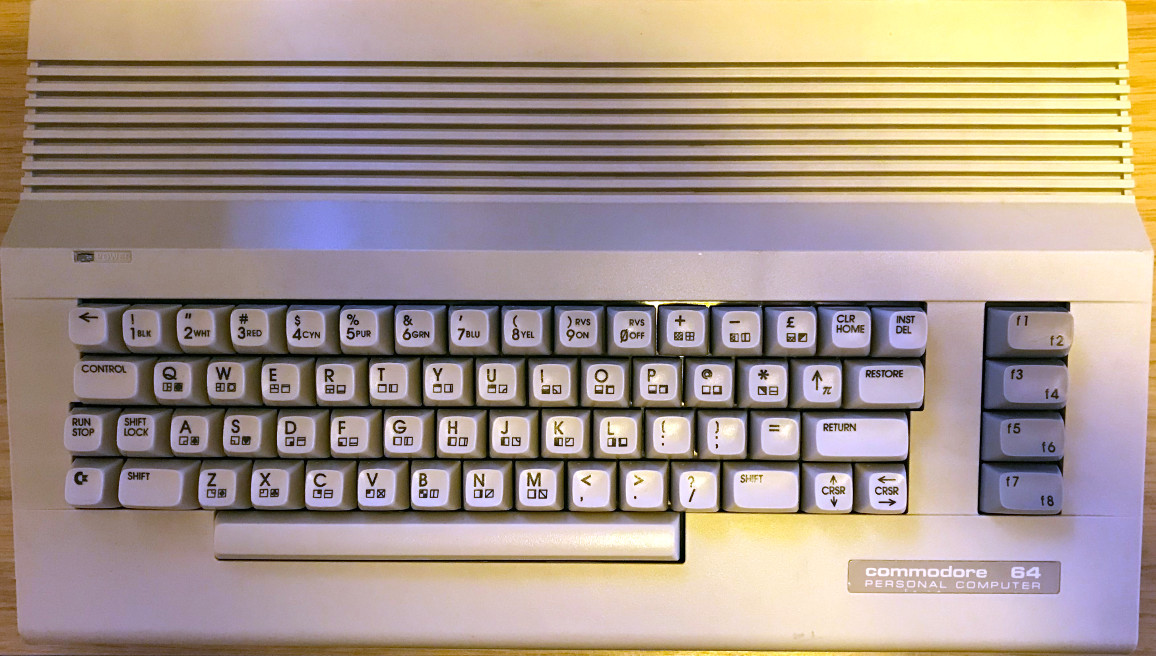 Commodore 64C - Newer Clip Together Case