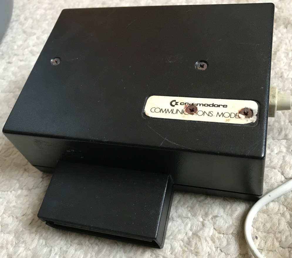 Commodore 64 - Communications Modem
